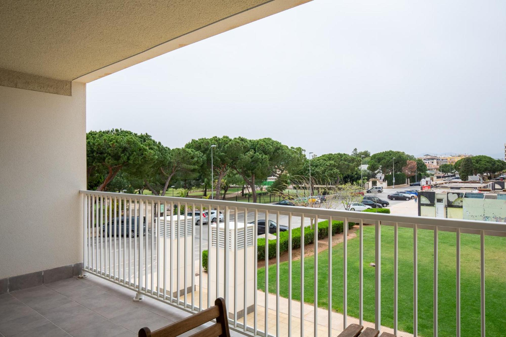 Apartamentos En Canet Al Mar, Junto Playa Y Con Piscina Canet d'En Berenguer Exteriör bild